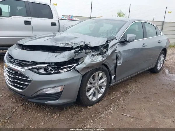 1G1ZD5ST5SF136052 2025 CHEVROLET MALIBU - Image 2