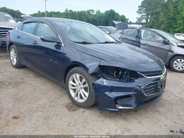 1G1ZD5ST6JF127682 2018 CHEVROLET MALIBU - Image 1