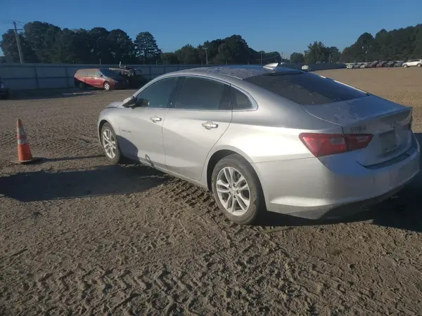 1G1ZD5ST6JF130811 2018 CHEVROLET MALIBU - Image 2