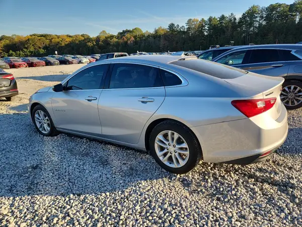 1G1ZD5ST6JF133871 2018 CHEVROLET MALIBU - Image 2