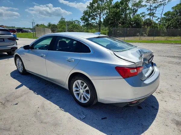 1G1ZD5ST6JF139864 2018 CHEVROLET MALIBU - Image 2