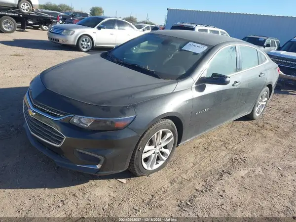 1G1ZD5ST6JF140075 2018 CHEVROLET MALIBU - Image 2