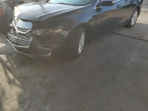 1G1ZD5ST6JF140500 2018 CHEVROLET MALIBU - Image 1