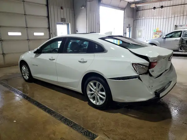 1G1ZD5ST6JF143882 2018 CHEVROLET MALIBU - Image 2