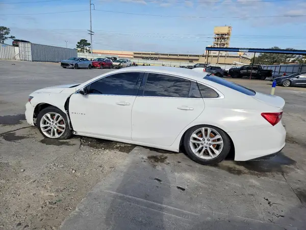 1G1ZD5ST6JF144563 2018 CHEVROLET MALIBU - Image 2
