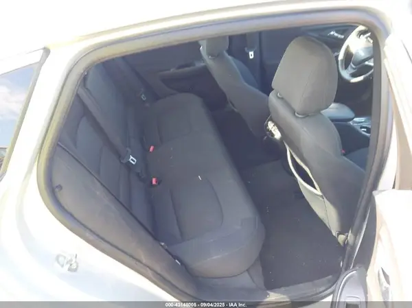 1G1ZD5ST6JF146572 2018 CHEVROLET MALIBU - Image 8