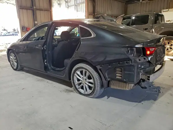 1G1ZD5ST6JF146930 2018 CHEVROLET MALIBU - Image 2