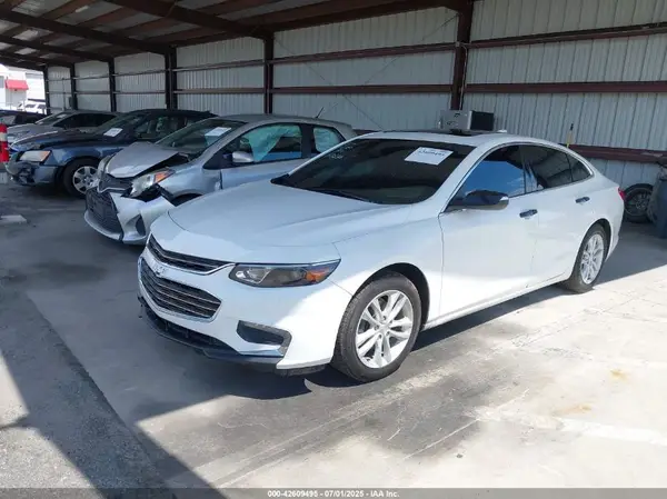 1G1ZD5ST6JF147530 2018 CHEVROLET MALIBU - Image 2