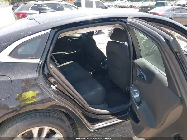 1G1ZD5ST6JF149925 2018 CHEVROLET MALIBU - Image 8