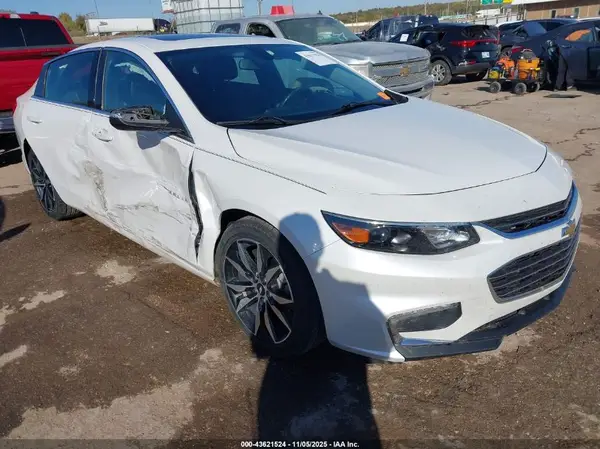 1G1ZD5ST6JF153490 2018 CHEVROLET MALIBU - Image 1