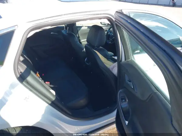 1G1ZD5ST6JF153490 2018 CHEVROLET MALIBU - Image 8