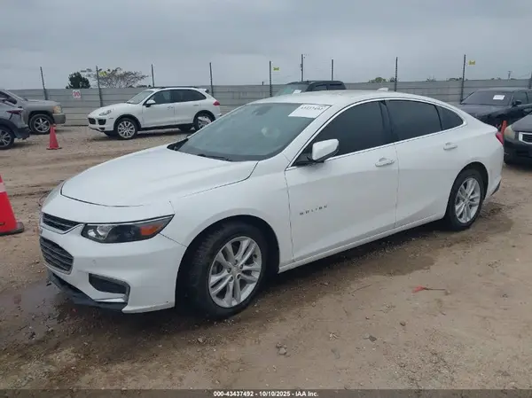 1G1ZD5ST6JF160567 2018 CHEVROLET MALIBU - Image 2