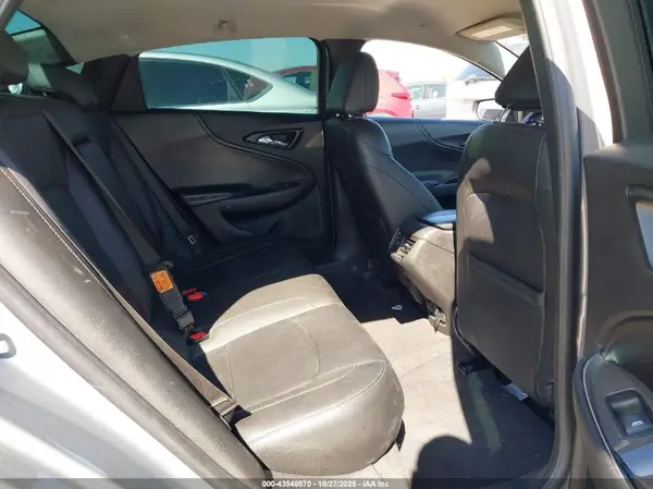 1G1ZD5ST6JF162271 2018 CHEVROLET MALIBU - Image 8