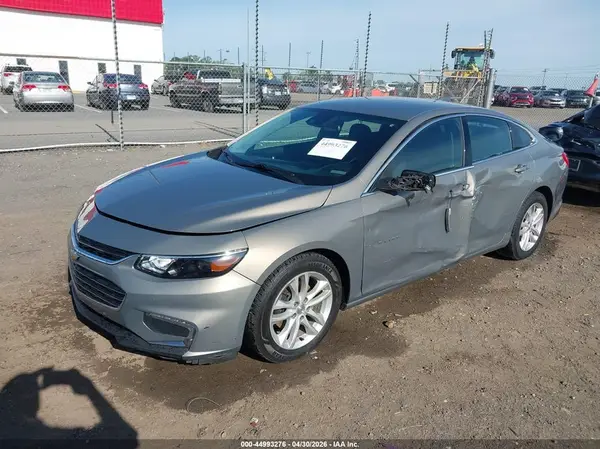 1G1ZD5ST6JF165588 2018 CHEVROLET MALIBU - Image 2