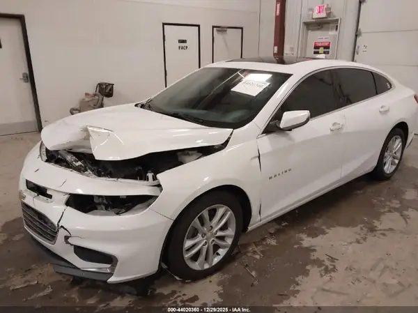 1G1ZD5ST6JF168863 2018 CHEVROLET MALIBU - Image 2