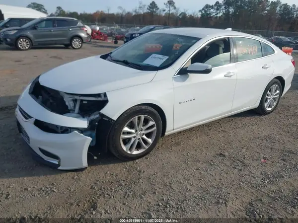 1G1ZD5ST6JF168894 2018 CHEVROLET MALIBU - Image 2