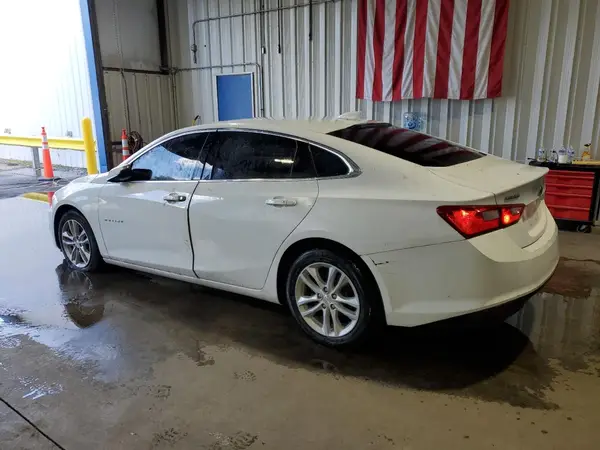 1G1ZD5ST6JF185775 2018 CHEVROLET MALIBU - Image 2