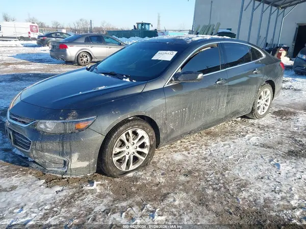 1G1ZD5ST6JF186912 2018 CHEVROLET MALIBU - Image 2