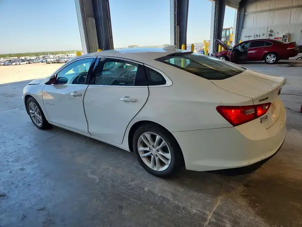 1G1ZD5ST6JF194346 2018 CHEVROLET MALIBU - Image 2