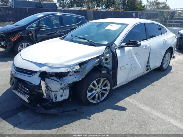 1G1ZD5ST6JF197912 2018 CHEVROLET MALIBU - Image 2