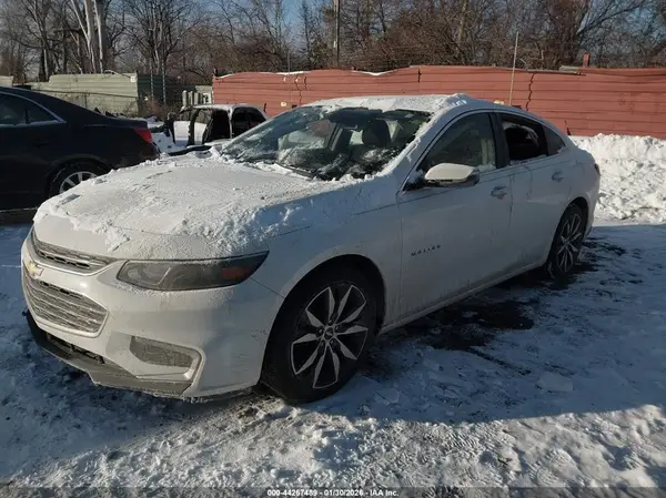 1G1ZD5ST6JF200453 2018 CHEVROLET MALIBU - Image 2