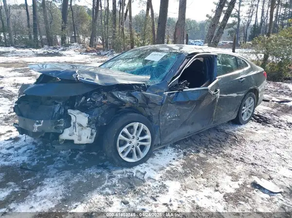 1G1ZD5ST6JF206222 2018 CHEVROLET MALIBU - Image 2