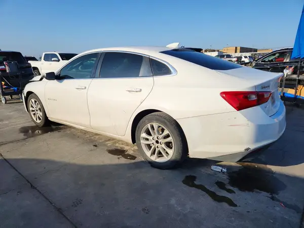 1G1ZD5ST6JF210853 2018 CHEVROLET MALIBU - Image 2