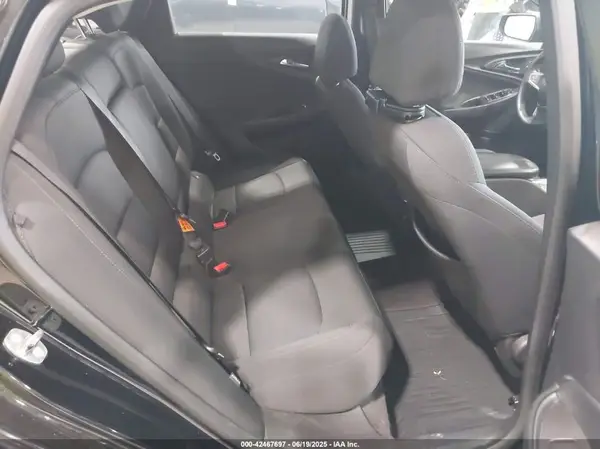 1G1ZD5ST6JF215485 2018 CHEVROLET MALIBU - Image 8