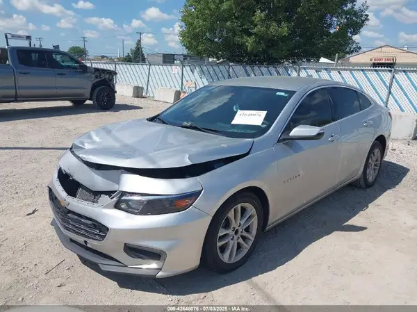 1G1ZD5ST6JF219505 2018 CHEVROLET MALIBU - Image 2