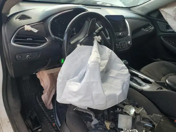 1G1ZD5ST6JF224073 2018 CHEVROLET MALIBU - Image 8