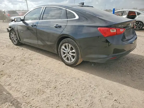 1G1ZD5ST6JF231413 2018 CHEVROLET MALIBU - Image 2