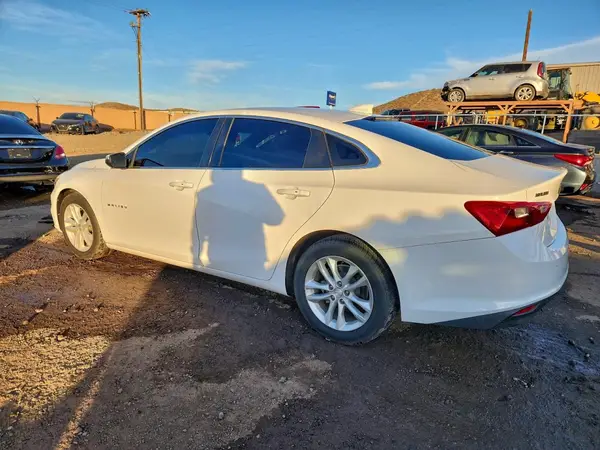 1G1ZD5ST6JF236627 2018 CHEVROLET MALIBU - Image 2