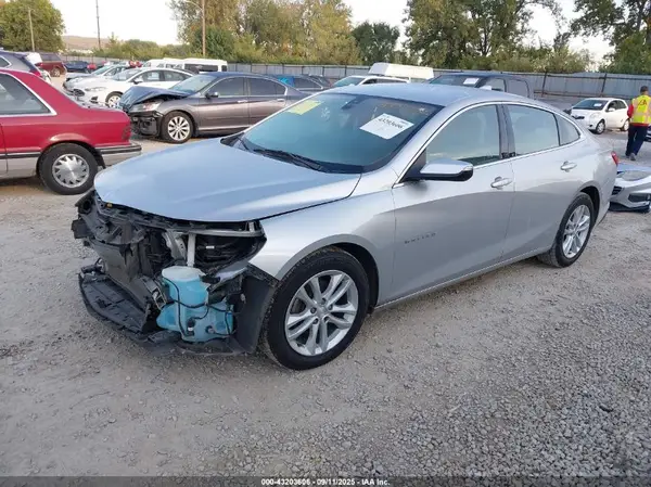 1G1ZD5ST6JF239740 2018 CHEVROLET MALIBU - Image 2