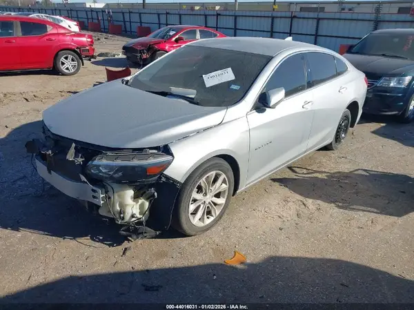 1G1ZD5ST6JF239821 2018 CHEVROLET MALIBU - Image 2