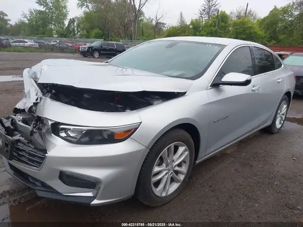 1G1ZD5ST6JF241276 2018 CHEVROLET MALIBU - Image 2