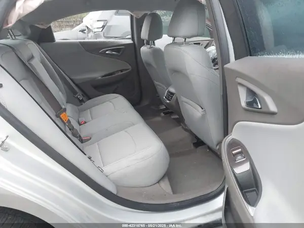 1G1ZD5ST6JF241276 2018 CHEVROLET MALIBU - Image 8
