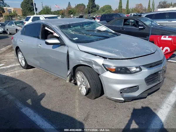 1G1ZD5ST6JF243853 2018 CHEVROLET MALIBU - Image 1