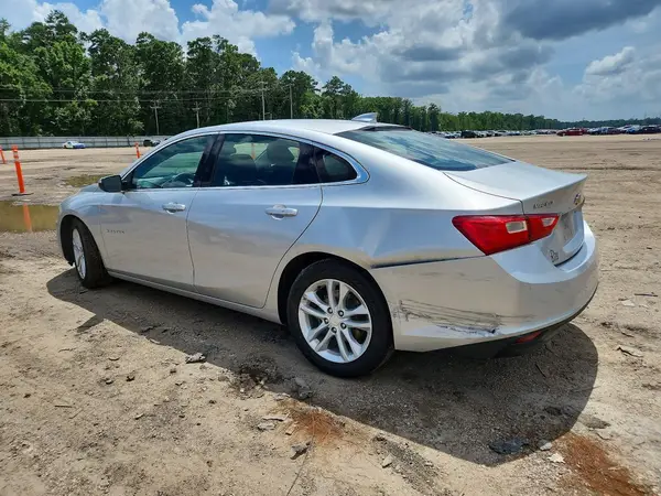 1G1ZD5ST6JF252181 2018 CHEVROLET MALIBU - Image 2