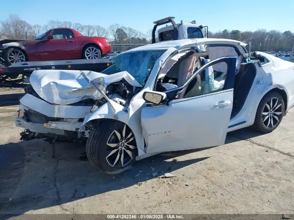 1G1ZD5ST6JF283785 2018 CHEVROLET MALIBU - Image 2