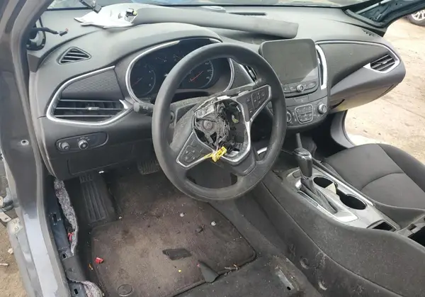 1G1ZD5ST6KF105795 2019 CHEVROLET MALIBU - Image 8