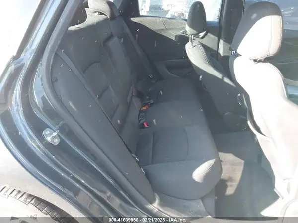 1G1ZD5ST6KF107787 2019 CHEVROLET MALIBU - Image 8