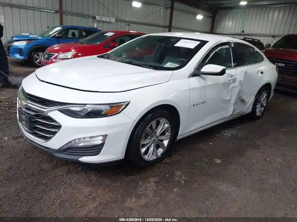 1G1ZD5ST6KF108521 2019 CHEVROLET MALIBU - Image 2