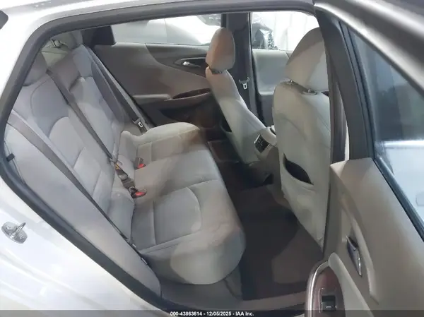 1G1ZD5ST6KF108521 2019 CHEVROLET MALIBU - Image 8