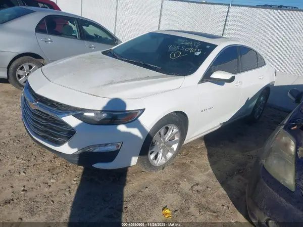 1G1ZD5ST6KF110544 2019 CHEVROLET MALIBU - Image 2