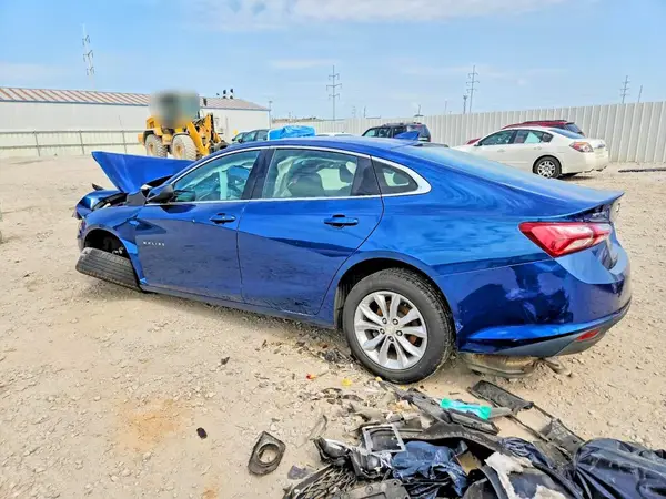 1G1ZD5ST6KF117347 2019 CHEVROLET MALIBU - Image 2
