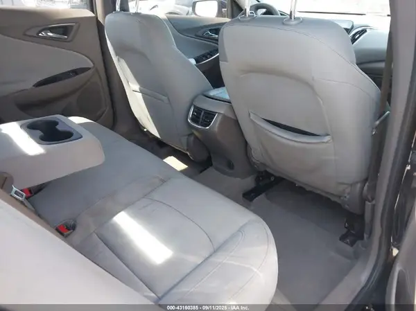 1G1ZD5ST6KF122192 2019 CHEVROLET MALIBU - Image 8