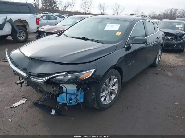 1G1ZD5ST6KF122225 2019 CHEVROLET MALIBU - Image 2