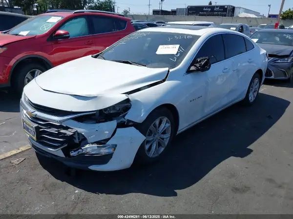 1G1ZD5ST6KF153278 2019 CHEVROLET MALIBU - Image 2