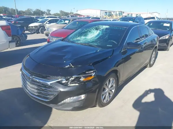 1G1ZD5ST6KF170159 2019 CHEVROLET MALIBU - Image 2