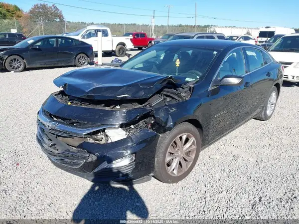 1G1ZD5ST6KF170758 2019 CHEVROLET MALIBU - Image 2
